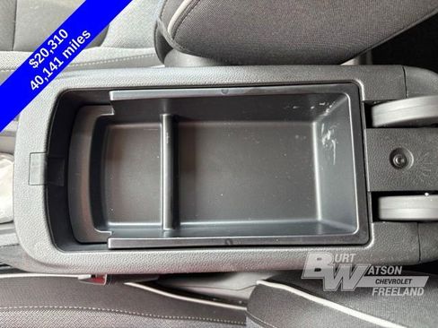 Used 2022 Chevrolet TrailBlazer LT w/ LPO, Blackout Package AWD/4WD image 16