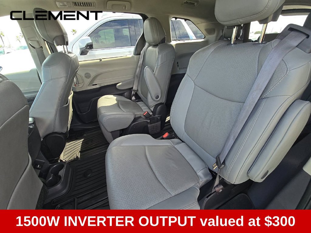 Used 2022 Toyota Sienna Limited FWD image 5