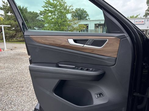 Used 2026 Volkswagen Atlas SE AWD/4WD image 18