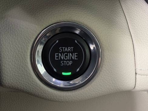 Certified 2023 Buick Envision Avenir image 29