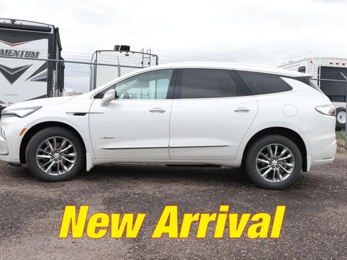 Used 2022 Buick Enclave Avenir w/ LPO, Floor Liner Package AWD/4WD image 1