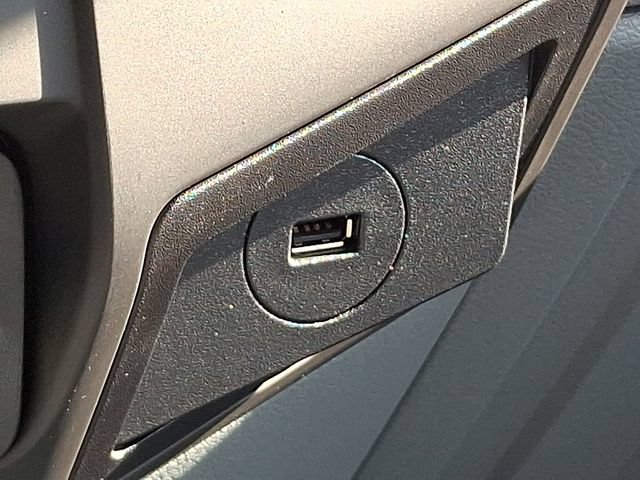 Used 2023 Ford F650 2WD Regular Cab Super Duty image 23