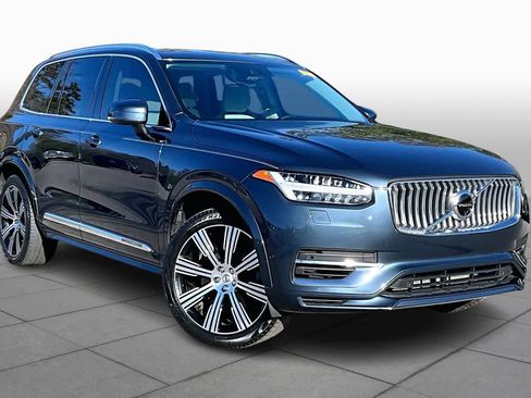 Used 2021 Volvo XC90 T8 Inscription w/ Lounge Package image 2