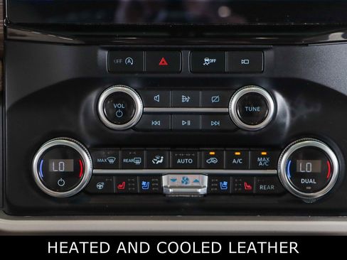 Used 2023 Ford Expedition Limited image 21