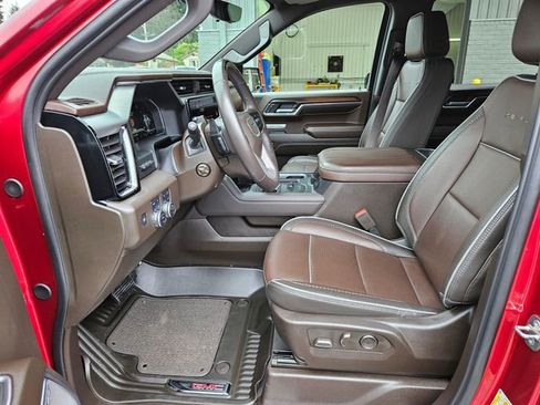 Used 2024 GMC Sierra 1500 Denali AWD/4WD image 19