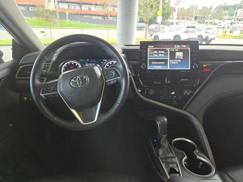 Used 2024 Toyota Camry XLE w/ Cold Weather Package image 11