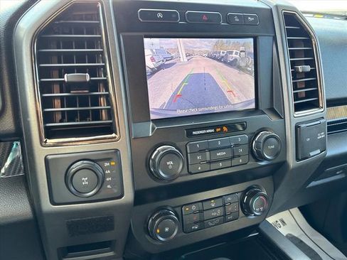 Used 2019 Ford F150 Raptor w/ Equipment Group 801A Mid image 9