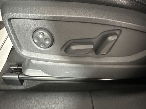 Used 2019 Audi Q5 Premium Plus image 10