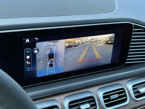 New 2026 Mercedes-Benz GLE 53 AMG 4MATIC Coupe image 17