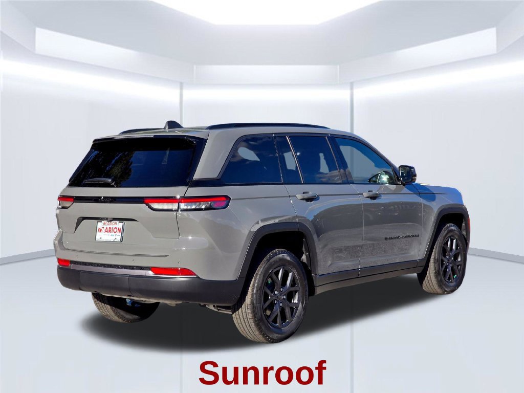 New 2027 Jeep Grand Cherokee Altitude RWD image 20