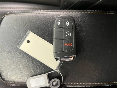 Used 2018 Jeep Compass Latitude w/ Popular Equipment Group AWD/4WD image 33