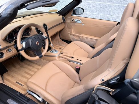 Used 2011 Porsche Boxster RWD image 26