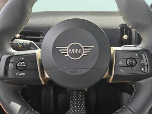 Used 2025 MINI Cooper S FWD image 30