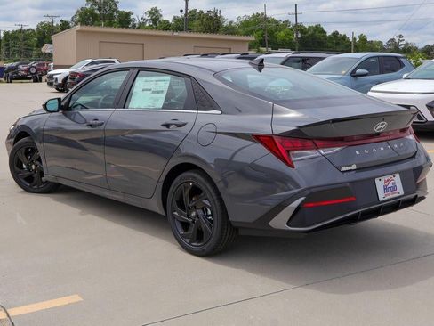 New 2026 Hyundai Elantra SEL Sport Premium FWD image 2