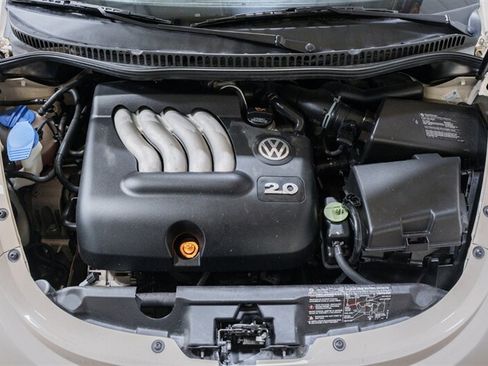 Used 2005 Volkswagen Beetle GLS FWD image 26