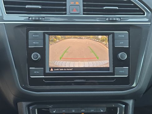 Certified 2023 Volkswagen Tiguan S FWD image 23