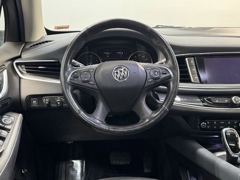 Used 2019 Buick Enclave Premium image 8