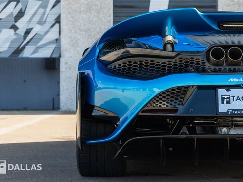 Used 2022 McLaren 765LT RWD image 14