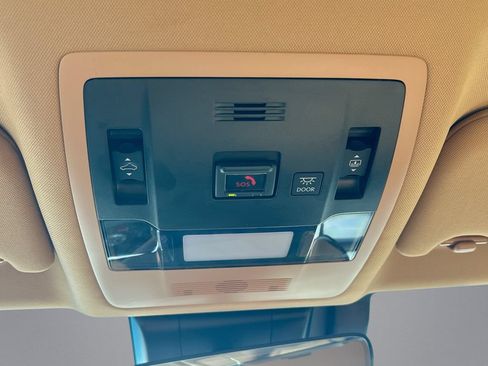 Used 2025 Lexus ES 350 w/ Premium Package FWD image 36