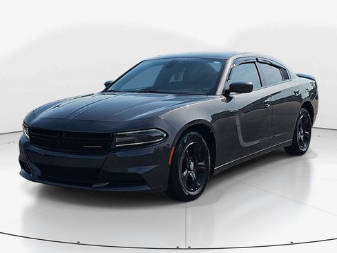 Used 2020 Dodge Charger SXT RWD image 8