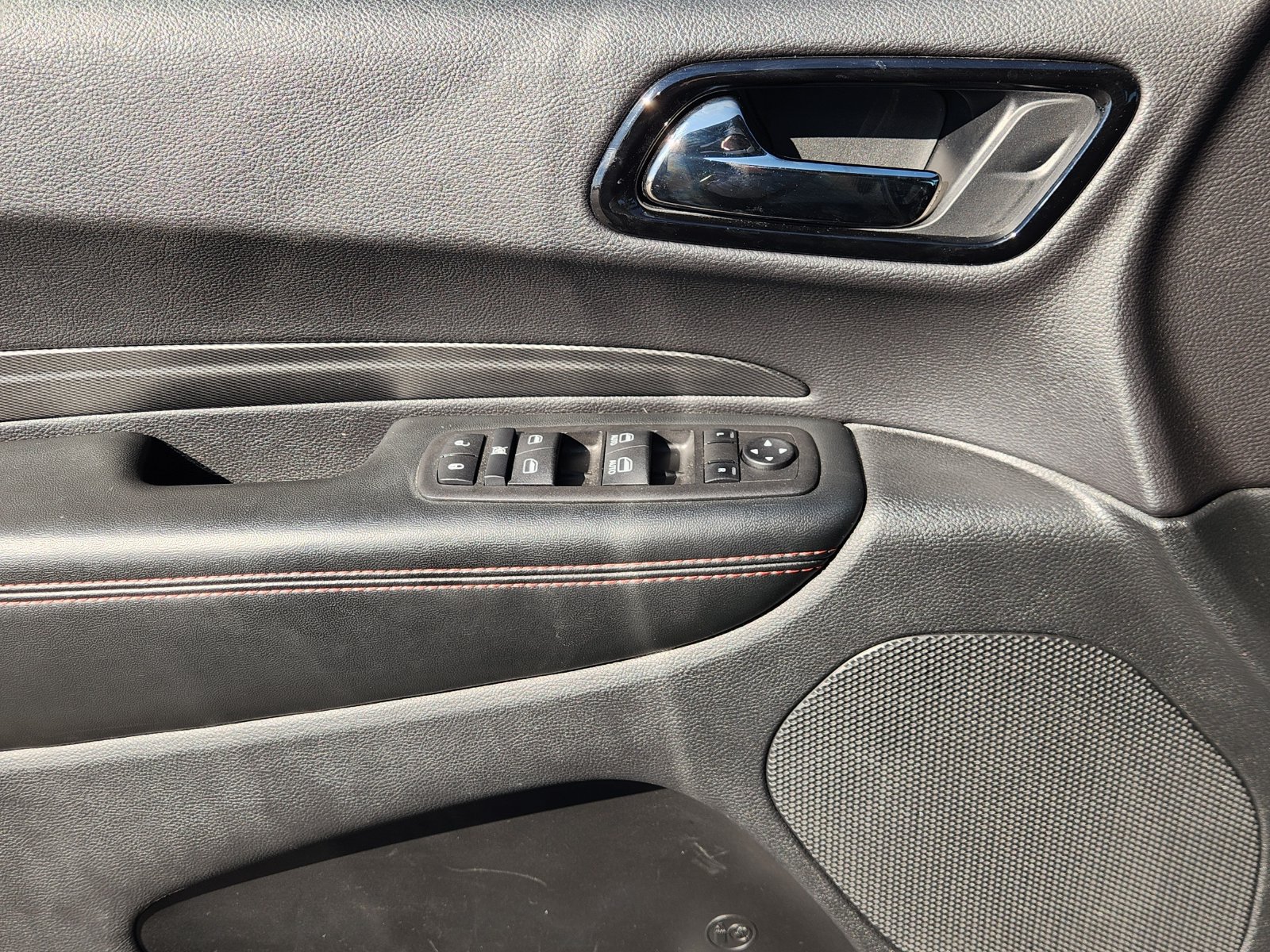 Used 2025 Dodge Durango GT RWD image 27