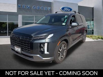 Used 2023 Hyundai Palisade Limited w/ Cargo Package