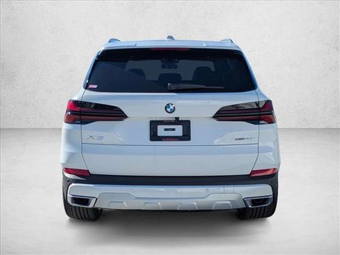 New 2026 BMW X5 xDrive40i image 8