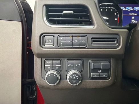 Used 2021 GMC Yukon SLT w/ Rear Media and Nav Package image 34