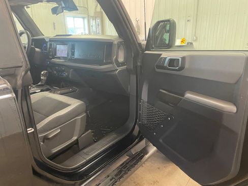 Used 2023 Ford Bronco Outer Banks w/ Sasquatch Package image 30