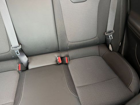 Used 2025 Buick Encore GX Preferred image 38