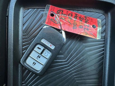 Used 2019 Honda CR-V EX image 19