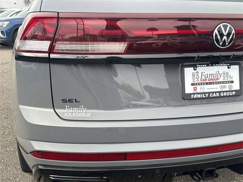 New 2026 Volkswagen Atlas Cross Sport SEL R-Line image 8