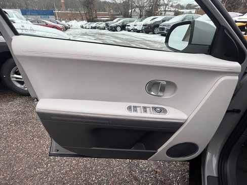 Used 2023 Hyundai Ioniq 5 SEL image 11