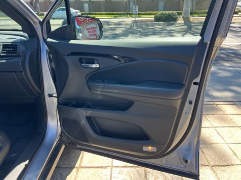 Used 2019 Honda Passport Touring image 40