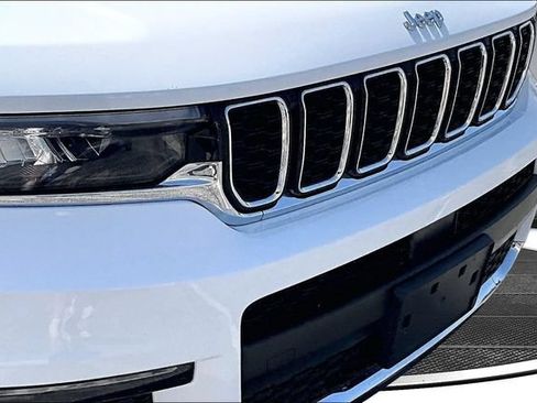 Used 2023 Jeep Grand Cherokee L Limited w/ Trailer Tow Group (B) AWD/4WD image 34