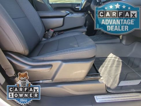 Used 2025 Chevrolet Silverado 2500 LT w/ Convenience Package image 19