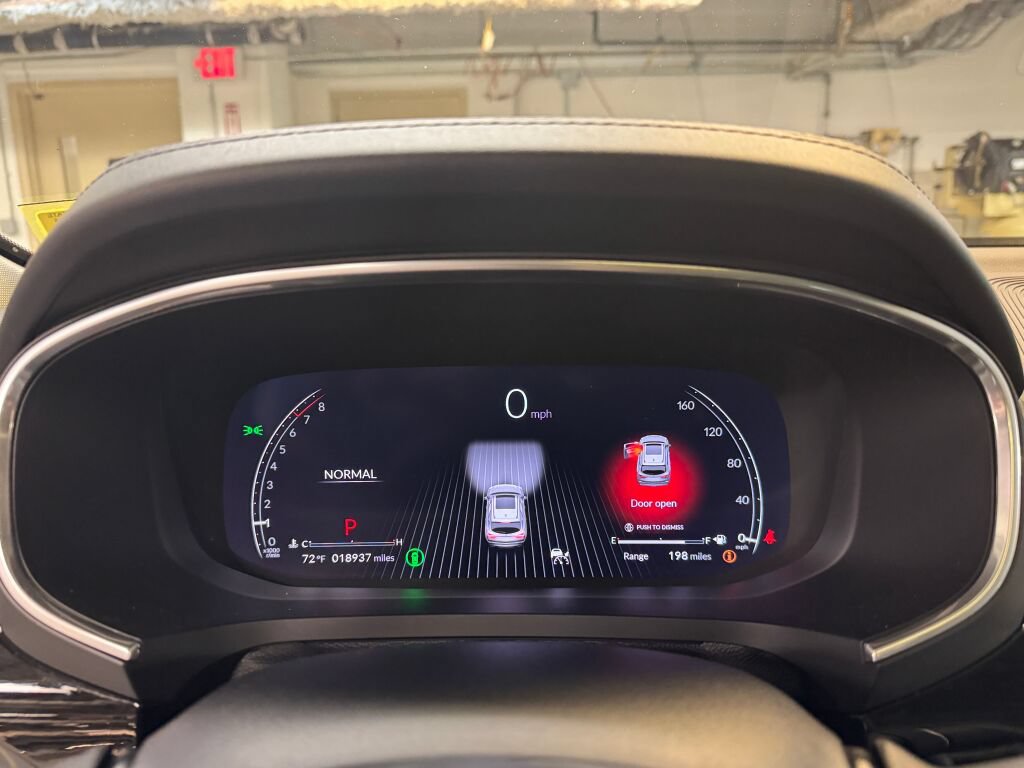 Certified 2024 Acura MDX w/ Technology Package AWD/4WD image 21