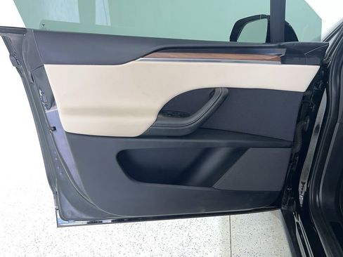 Used 2023 Tesla Model X AWD/4WD image 19
