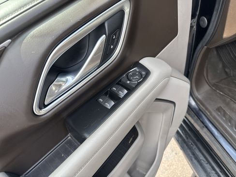 Used 2021 GMC Yukon XL SLE AWD/4WD image 17