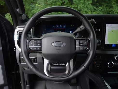 Used 2026 Ford F450 Platinum w/ FX4 Off-Road Package AWD/4WD image 4