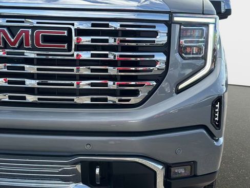 New 2026 GMC Sierra 1500 Denali w/ Denali Reserve Package image 9