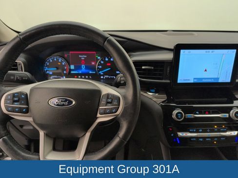 Used 2023 Ford Explorer Limited w/ Equipment Group 301A RWD image 21
