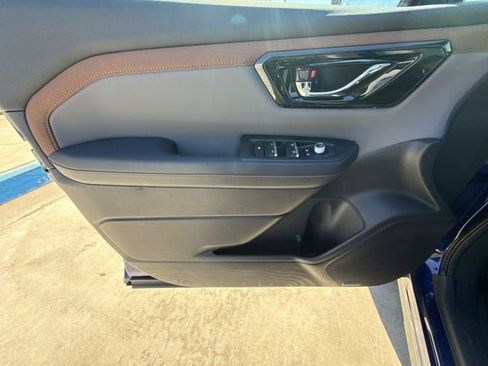 New 2026 Subaru Forester Sport AWD/4WD image 13