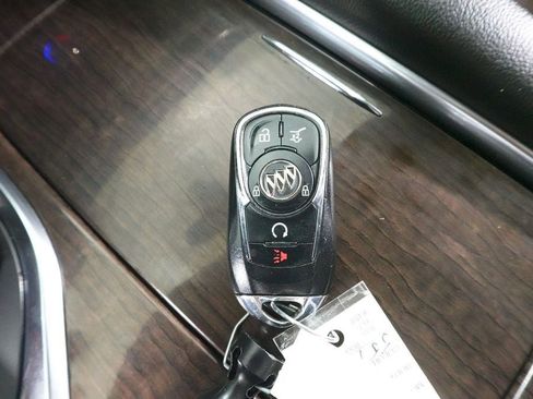 Used 2018 Buick Enclave Avenir w/ Avenir Technology Package AWD/4WD image 23