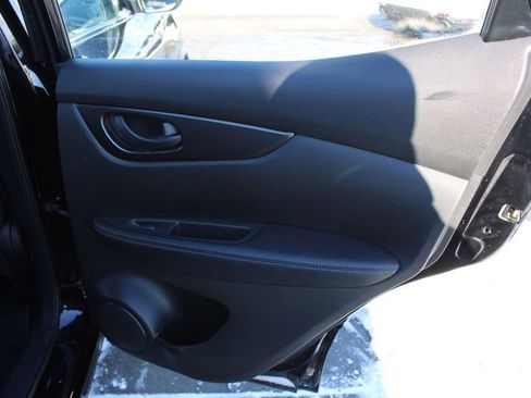 Used 2019 Nissan Rogue Sport S image 21