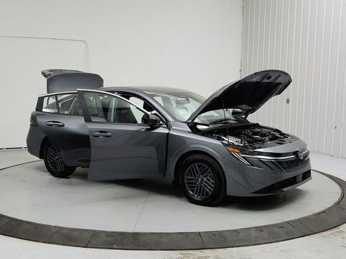 New 2026 Nissan Sentra SV w/ SV Convenience Package FWD image 9