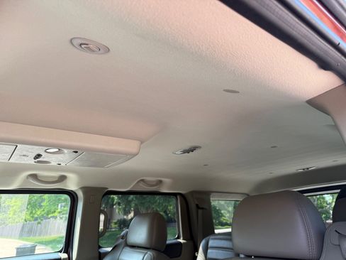 Used 2003 HUMMER H2 Luxury w/ Preferred Equipment Group image 37