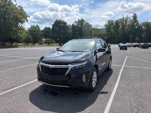Used 2023 Chevrolet Equinox LT AWD/4WD image 5