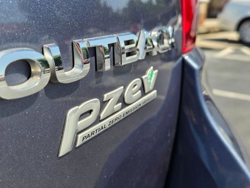 Used 2017 Subaru Outback 2.5i Premium AWD/4WD image 8