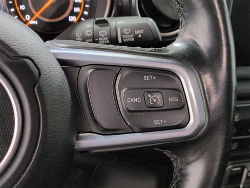 Certified 2020 Jeep Wrangler Unlimited Sahara image 25